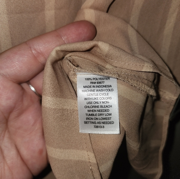 NWT Worthington VNeck Tank Top Blouse Vest Tan 1X - Picture 3 of 4